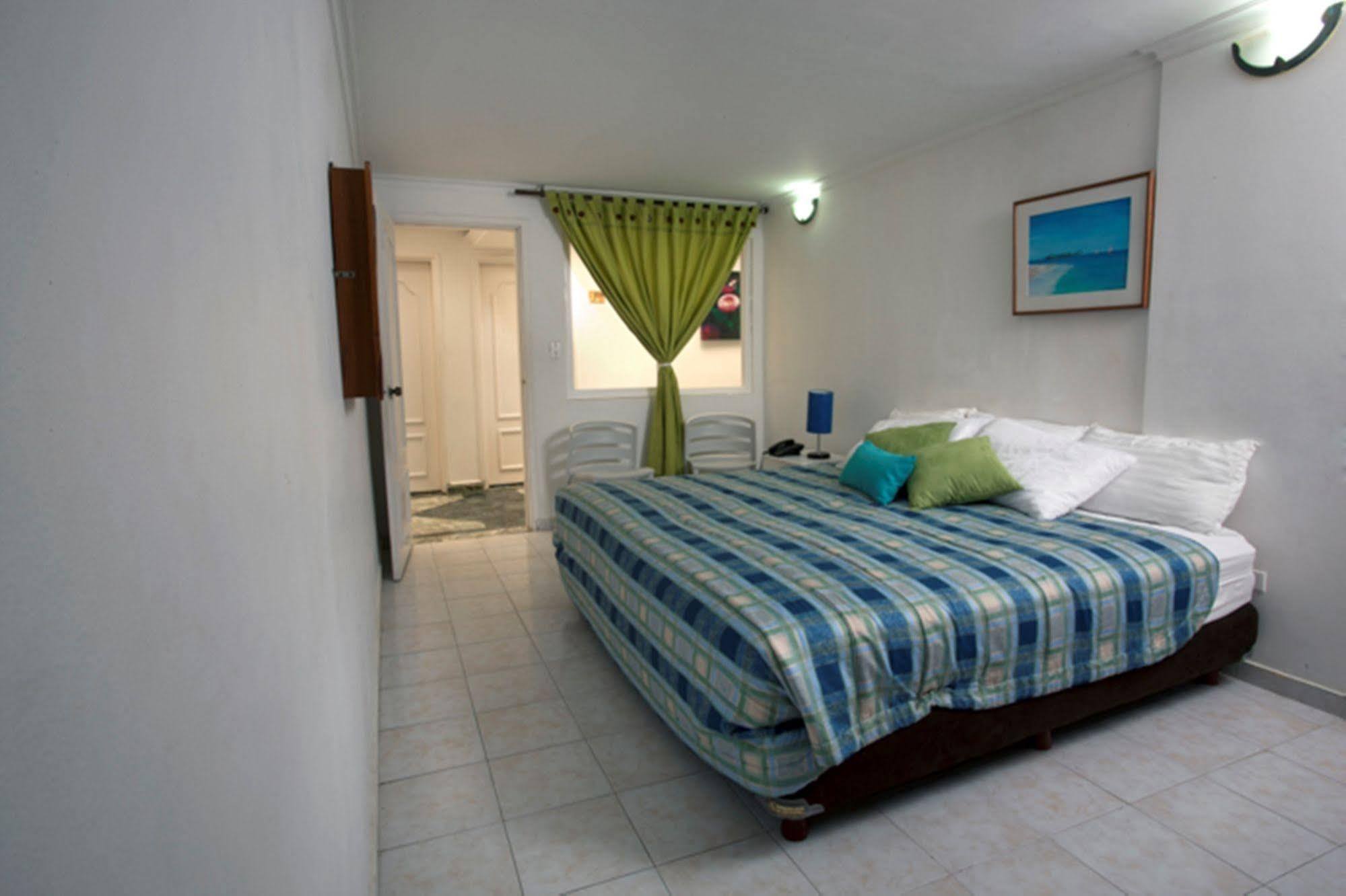On Vacation Coral Flower San Andres  Exterior photo